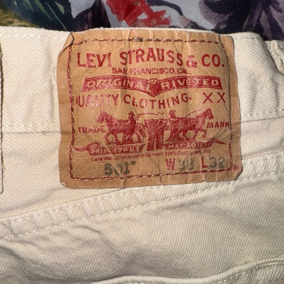 Levi's 501 Men’s Button-Fly Khaki Denim Jeans - Picture 4 of 7